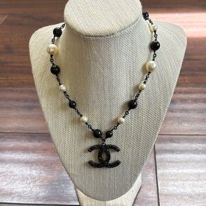 CHANEL Black Bead and Pearl Chain Necklace with CC Pendant
